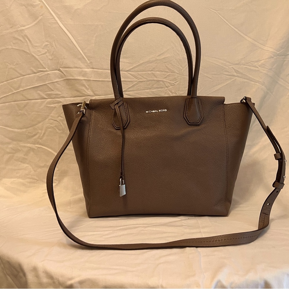 Micheal Kors tote